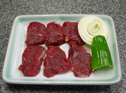 炭火焼肉　「藤」